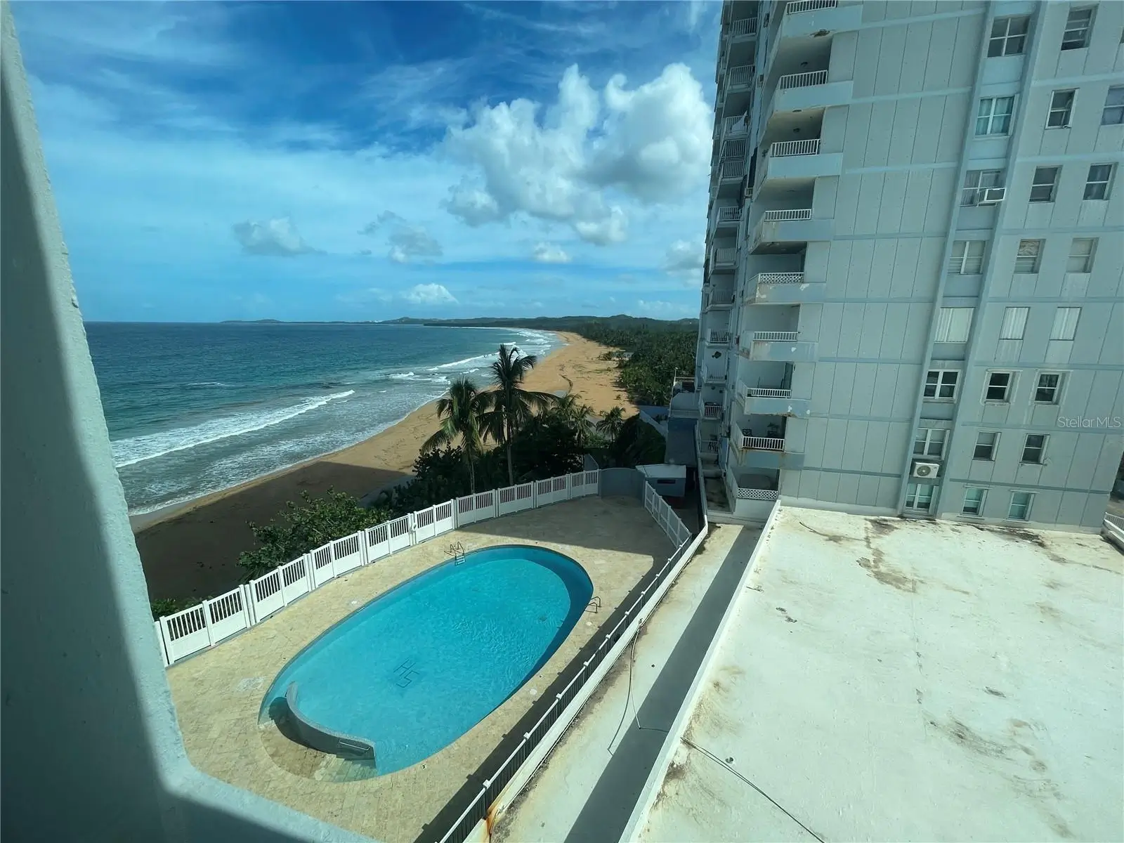 Ultra-Luxury Homes in Esperanza