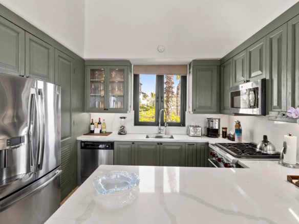 Smart Luxury Real Estate in Esperanza