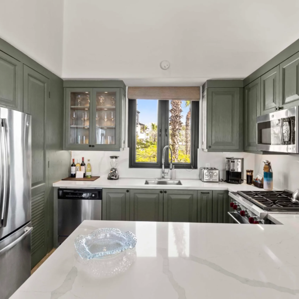 Smart Luxury Real Estate in Esperanza: A 2025 Guide to Tech-Enhanced Living