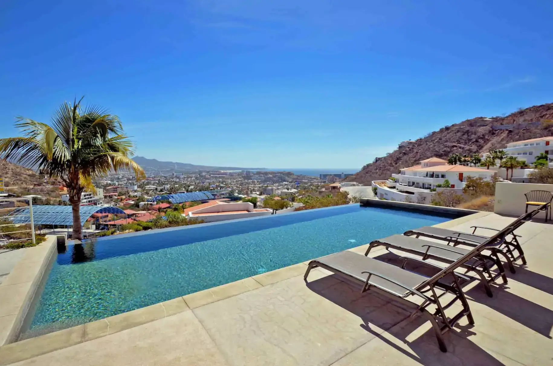 Luxury Estates Villas in Esperanza