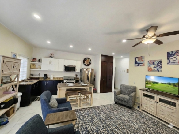 Los Cabos Luxotica Ii Luxottica II - Unit 304Luxottica II is a 3-story, 15-Unit Condo Complex Located just minutes from downtown Cabo San Lucas. The complex was completed in March 2021.Unit 304Original owner since 2021. Unit has been very gently used, only used about 2-3 weeks each – 304 Loma Alta, Cabo San Lucas, BS