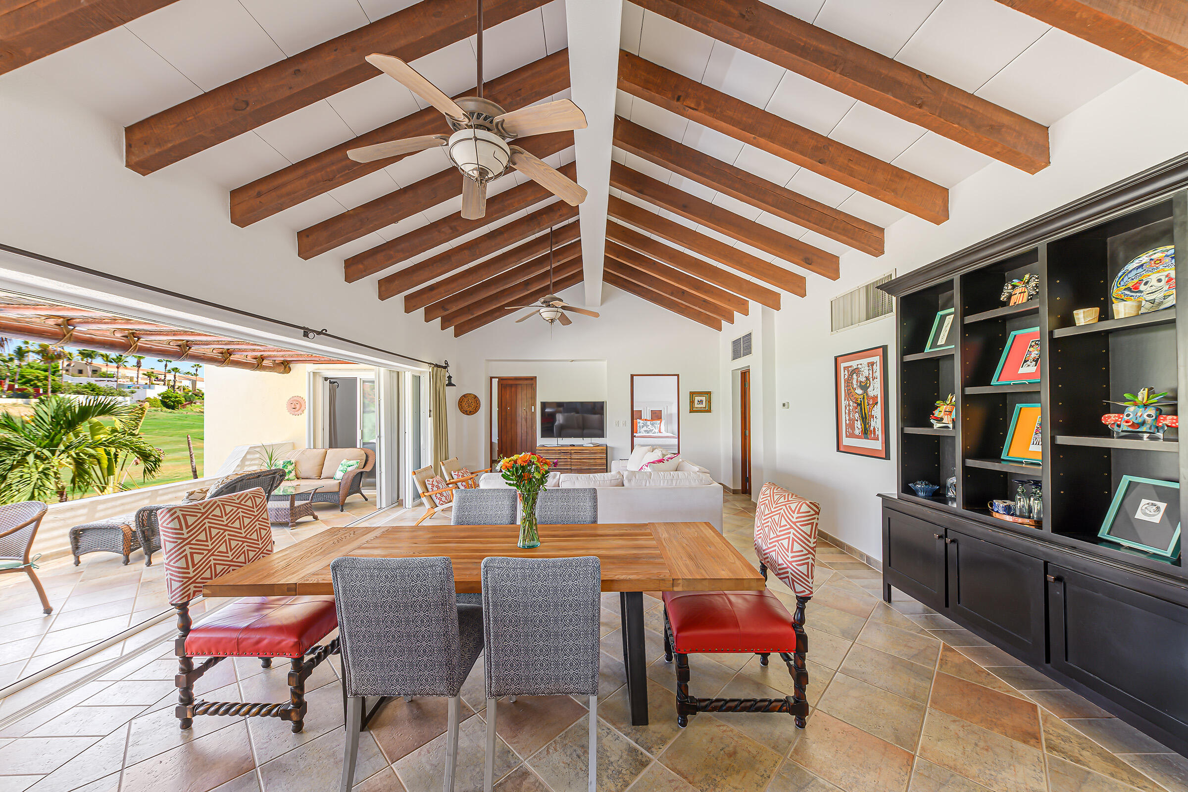 Los Cabos Mistiq Los Cabos Discover MISTIQ Los Cabos, an exclusive residential development in the desirable Cabo Corridor. This beautifully designed residence offers 158 m² of living space with 2 bedrooms and 2.5 bathrooms, featuring a layout that maximizes natural light and indoor-outdoor living. The unit is fully furnished and equipped, ready to enjoy. Residents of MISTIQ Los Cabos enjoy resort-style amenities, elegant common areas, and a prime location just minutes from beaches, golf courses, restaurants, and the Marina of Cabo San Lucas. for sale