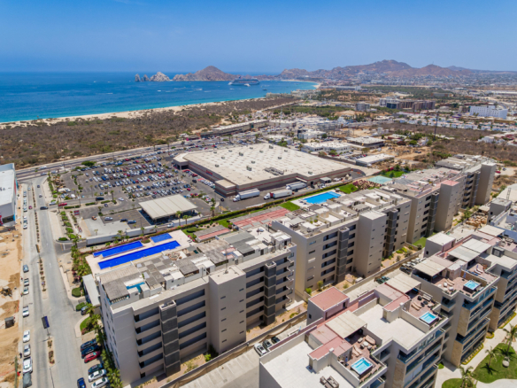 Los Cabos Portofino Charming 2 Bed, 1 Bath Condo in Portofino PedregalEnjoy resort-style living in this elegant Mediterranean-style 2-bedroom, 1-bathroom condo, located just steps away from organic market, the Marina, and vibrant shops and restaurants. With only 36 units in the complex, privacy and tranquility are a given.The property features two sparkling swimming pools and full access to Pedregal's exclusive amenities, including pickleball, tennis courts, and a café, all within walking distance. The condo also boasts a great rental history, making it a fantastic investment opportunity in this highly sought-after community. – Condo Vista Vela Phase II 1304, Cabo Corridor, Cabo Corridor, BS