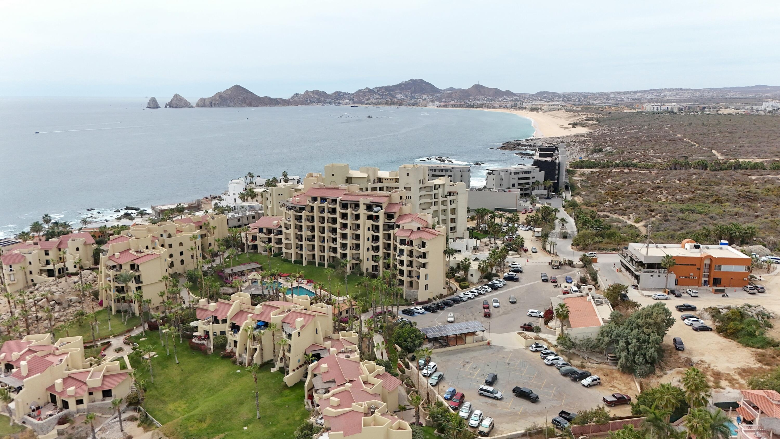Los Cabos Veranda Residences Imagine a boutique community experience with resort amenities VERANDA offers you 18 condo units. 2 towers of 9 units each; three per level. 2 and 3 Bedroom layouts, with double height ceilings. Upscale finishes including: Marble floorings, Granite countertops, Solid wood carpentry in kitchen, doors, closets and bathroom cabinetries. Pocket door.Appliances included: microwave, 6-burner gas range, oven, dishwasher, sink with faucet, water heater and AC mini splits in bedrooms and living space. Garden Level units with Private Patio. Penthouses have Private Rooftop Terrace, including Marble flooring, Grill, Bar, Pergola and Half Bathroom.Community amenities: pool and jacuzzi, guest bathrooms, grill and bar, picnic area, kids area, gym, elevators, guests parking. – Condominiums Misiones, Cabo Corridor, BS