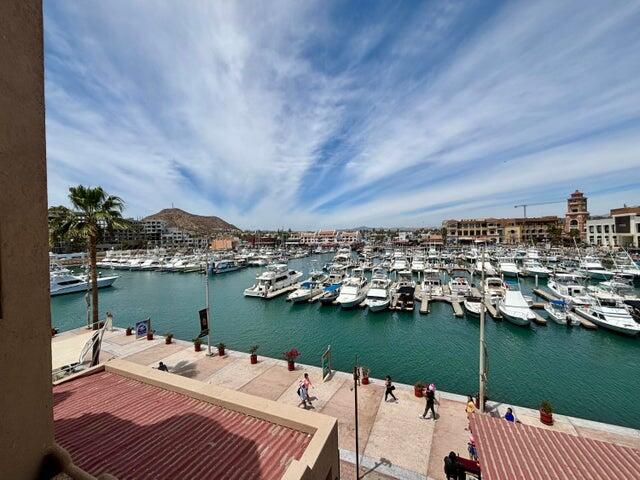 Los Cabos Marina Cabo Plaza Location location location! Cabo San Lucas Marina for sale