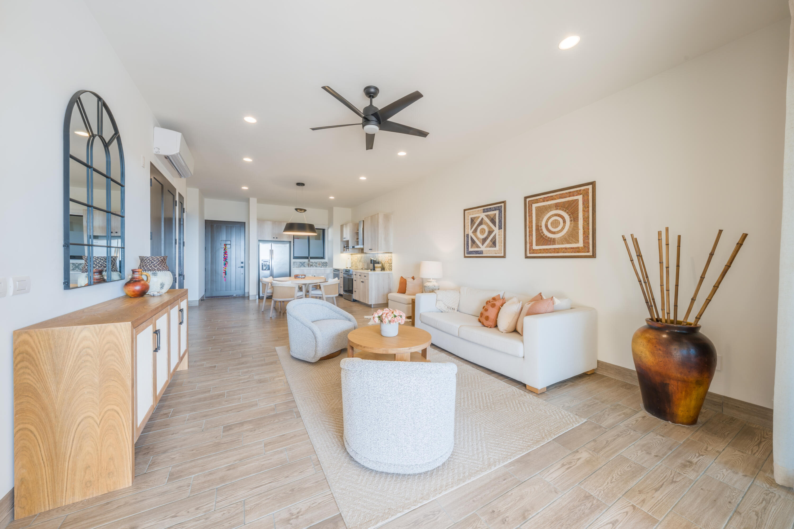 Los Cabos Hideaways Built at the highest point in San José del Cabo, Hideaways delivers what few properties in Los Cabos can offer -- truly unobstructed, panoramic for sale