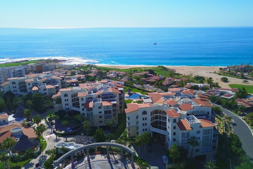 Los Cabos Puerta Del Sol-Cdsol The true Cabo lifestyle surrounded by the ocean, top-notch golf courses, worldwide resorts (Four Seasons, Park Hyatt) and steps away to the new luxury Shopping Center Anima Village. Only for those pursuing the best Mexican Hacienda oceanside property. Puerta del Sol is a residential enclave inside the Cabo del Sol master plan community that has it all for the best clientele.Penthouse B-502 brings you the chance to get unmatched experiences for you and your guests. Wake up every morning admiring the ocean and stunning sunsets in the evening. Get immerse in the Baja living.If preferred a more modern style, this is also a white canvas for a fully renovation that will appreciate the value of the property. for sale