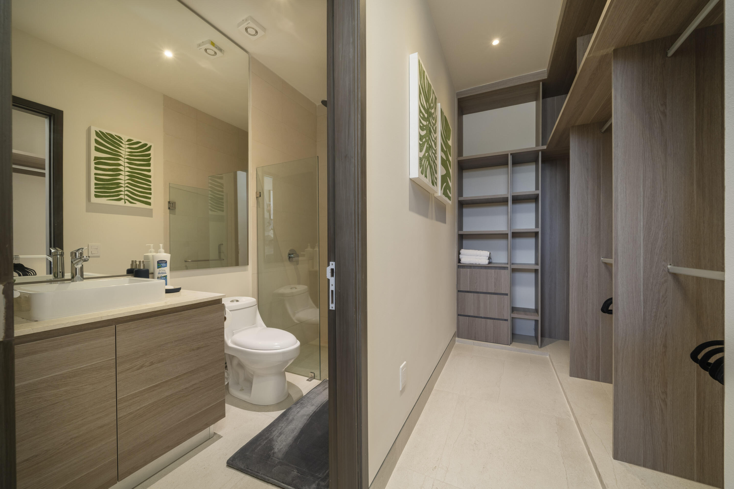Los Cabos Puerta Cabos Village TURN KEY!! Luxury penthouse living in the heart of Cabo San Lucas. This fully furnished 2-bedroom, 2-bathroom residence features a private rooftop terrace complete with jacuzzi, lounge seating, and sitting area, offering panoramic for sale
