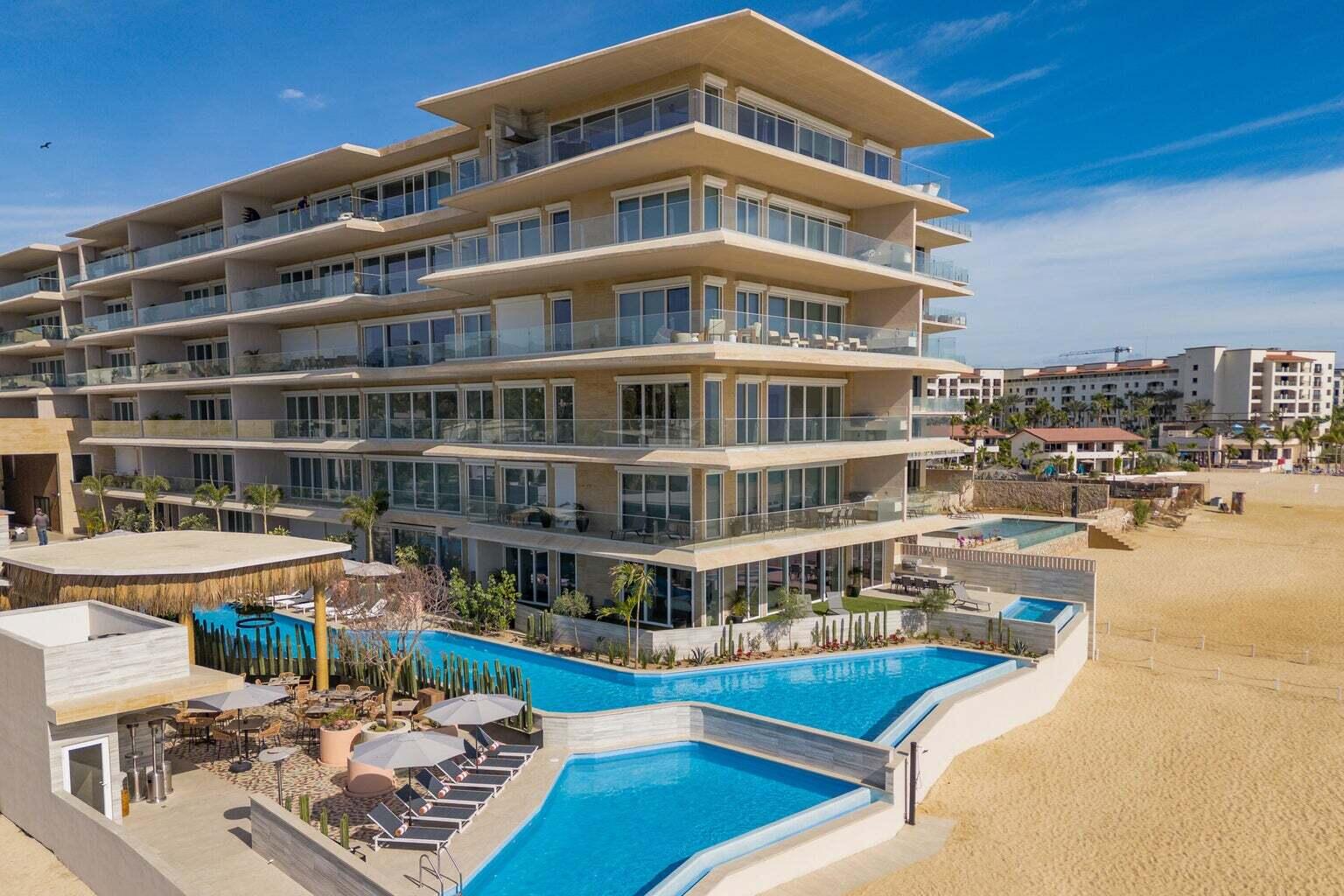 Esperanza Albaluz This two-bedroom ALBALUZ residence boasts stunning oceanfront and beachfront – 203 Bahía de las Palmas, San Jose del Cabo, BS