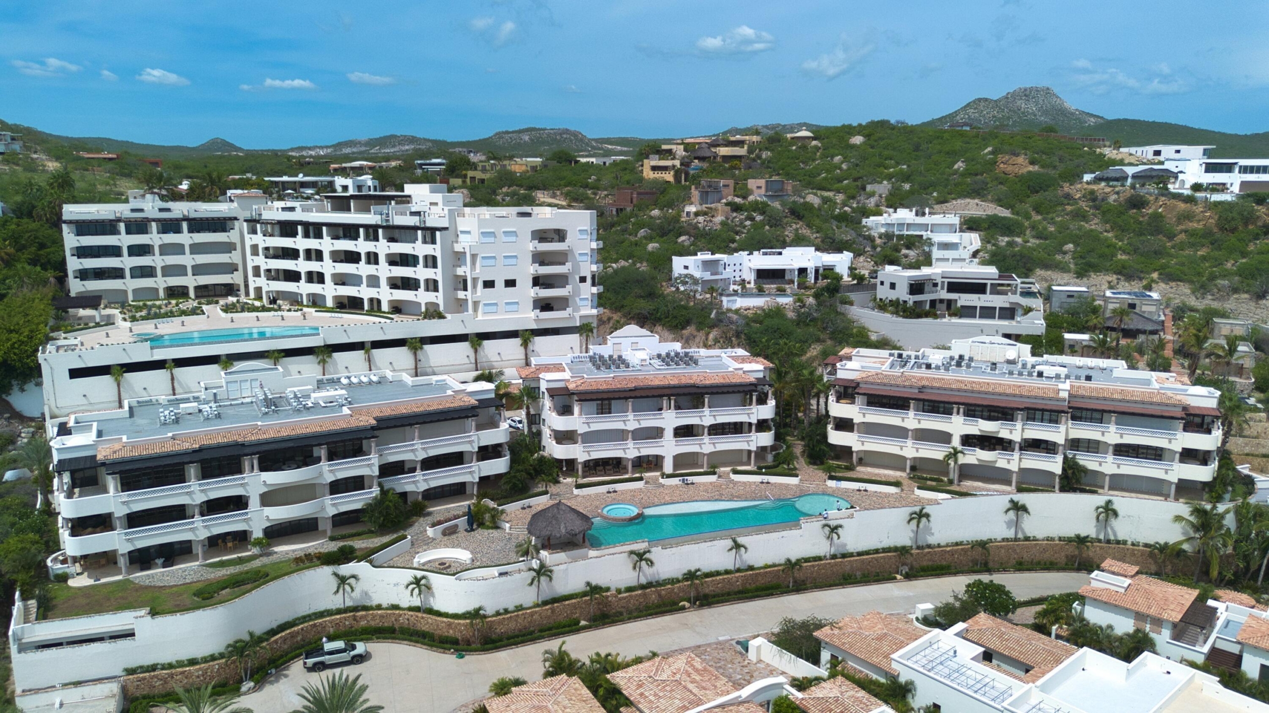 Esperanza El Encanto Reduced, great value.Partially furnished 2 bedrooms and 2.5 bathrooms, there is plenty of space and the for sale