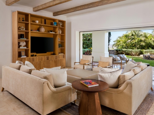 Esperanza Section 12- Las Cabanas More than an entry point into Querencia--it is a rare opportunity to secure enjoyment in a private golf club community before its next chapter of growth unfolds. Just moments from the club's robust amenity core, this move-in-ready 3 bd delivers what club buyers prioritize: club proximity, immediate enjoyment, and long-term value. Warm and inviting, the home is complemented by a tranquil garden setting that creates a private and calming oasis. Simply bring your toothbrush, swimsuit, and golf shoes; nothing more is needed. Beyond two Fazio golf courses and a beach club on an iconic surf break, Q's amenities offer an activity for nearly every passion. As public golf becomes more costly and scarce, Cabana 6 offers freedom to play when mood strikes. No opportunities offer more at this price. – Querencia Cabañas, San Jose Corridor, San Jose Corridor, BS