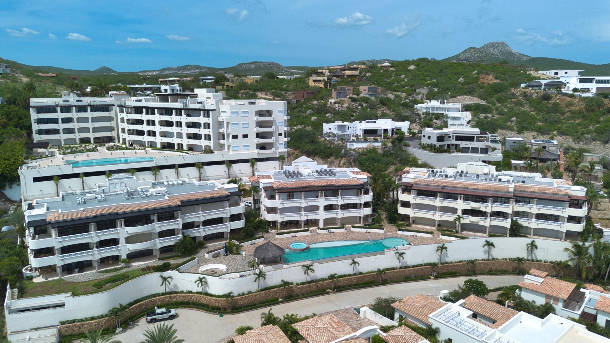 Esperanza El Encanto Reduced, great value.Partially furnished 2 bedrooms and 2.5 bathrooms, there is plenty of space and the for sale