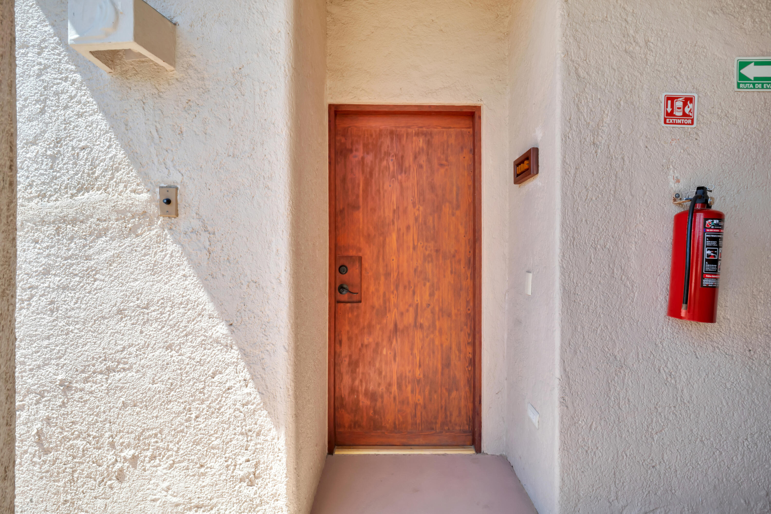 Esperanza Marina Cabo Plaza Marina Cabo Plaza 111B is a charming turnkey studio located directly on the Cabo San Lucas Marina, offering beautiful for sale