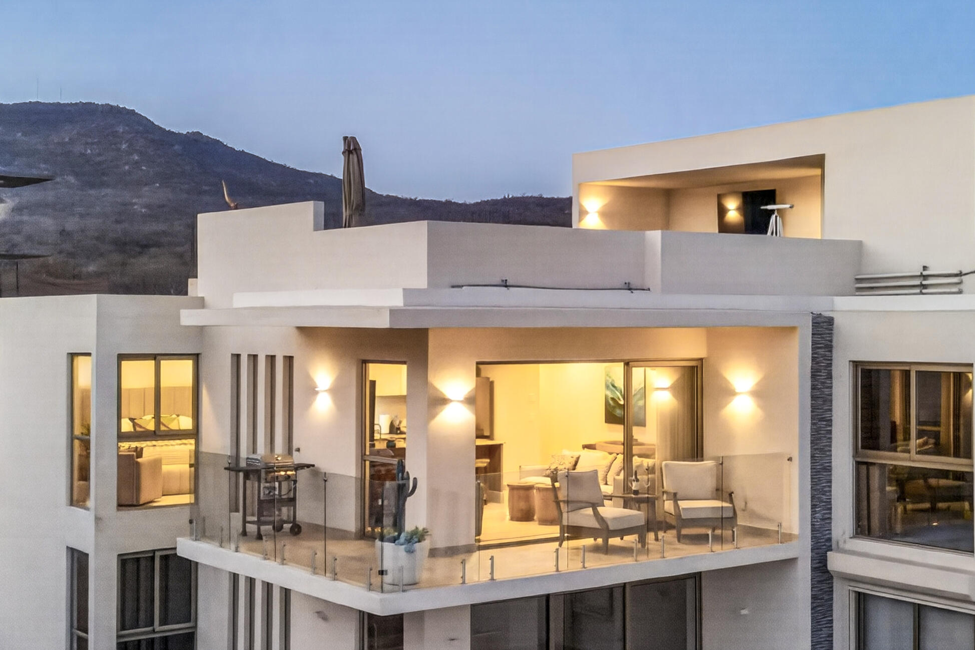 Esperanza Cabo Costa Experience elevated coastal living in this stunning penthouse at Cabo Costa, offering sweeping for sale